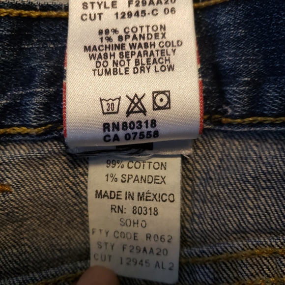 Lucky Brand Y2K Mid Rise Flare Jeans Medium Wash Size 6 EUC - Picture 5 of 9